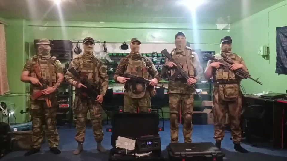 Бойцы подразделения БПЛА 3-го батальона полка "Оплот" 116-й бригады Росгвардии благодарят Фонд Захара Прилепина и отдельно выражают благодарность Александру Николаевичу из Санкт-Петербурга за приобретение инкубатора 3.0, с...