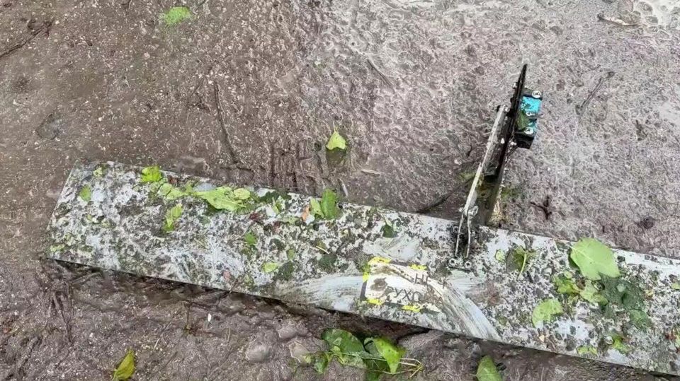 При атаке беспилотников ВСУ на Геническ погиб ребёнок, пострадали 11 человек