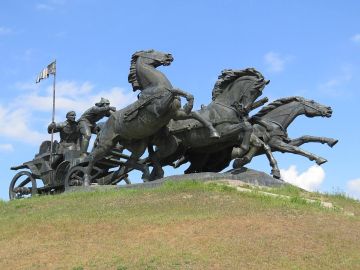 Монумент «Легендарная тачанка» внесена в список культурно наследия России
