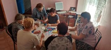 Творческий мастер-класс ко Дню России: матрёшка-крупеничка своими руками прошёл в Великолепетихском округе
