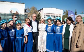 Уважаемый Владимир Васильевич! От всей души поздравляю Вас с Днём рождения!