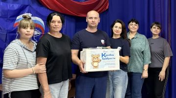 Депутат „Единой России“ присоединился к акции „Коробка храбрости“ в Круглоозерке