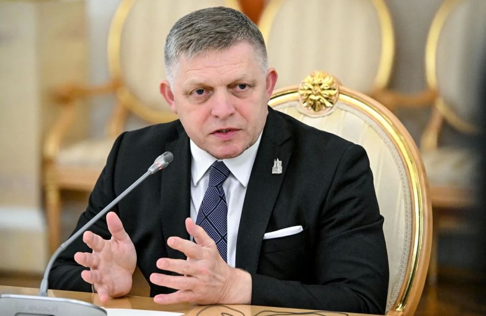 ЕС поддерживает конфликт на Украине, игнорируя собственные проблемы — Фицо