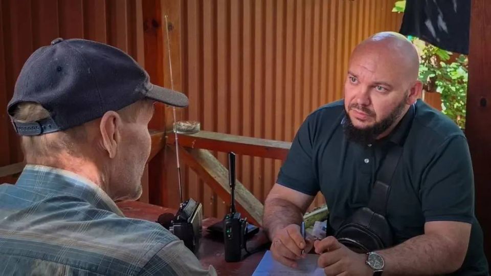 Сергей Георгиев: Провел приём граждан в пункте временного размещения в Железном порту