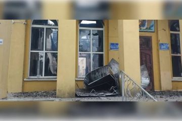 «Нацисты бьют по детям»: Украинские боевики сожгли дотла дом культуры в Херсонской области