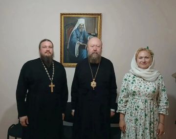 Епископ Филарет встретился с волонтёрами Патриаршей гуманитарной миссии в Скадовской епархии