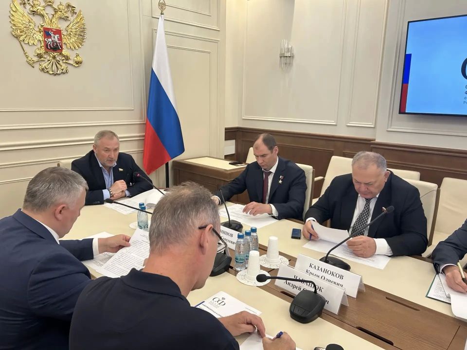 Константин Басюк: Провел совещание секции Комитета СФ по обороне и безопасности по военно-социальным вопросам на тему Развития военно-прикладных видов спорта как фактора подготовки подрастающего поколения к военной службе