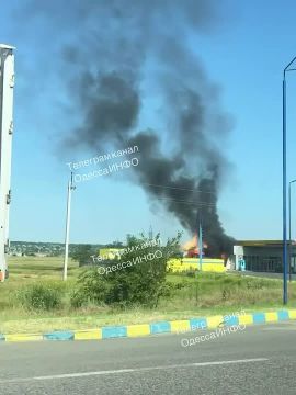В Одесской области прилет по заправке, пишут местные паблики