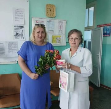 В Каменском территориальном отделе поздравили медицинских работников с их профессиональным праздником