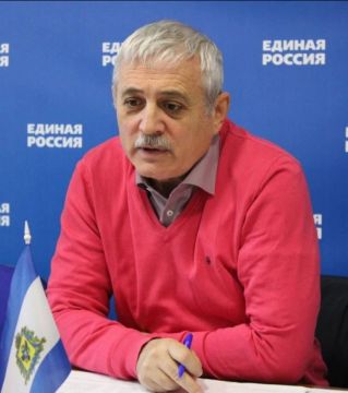 Дорогие друзья! Сегодня мы отмечаем День медицинского работника