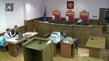 Ущерб в результате ДТП в порядке суброгации возмещает арендатор транспортного средства, а не его собственник, напомнил ВС России