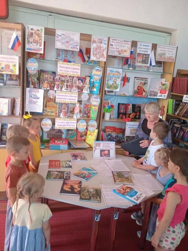 Глаза детей наполнились гордостью: День памяти в образовательных учреждениях Каланчакского муниципального округа