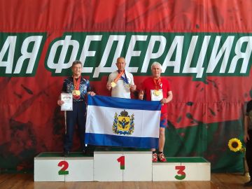 Спортсмены из Каховского округа завоевали золотые медали на Чемпионате по гиревому спорту в Витебске