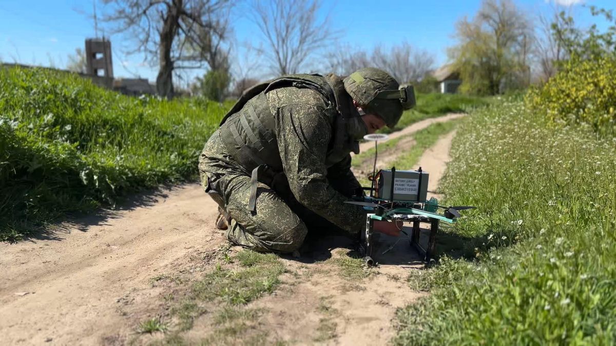 Как работают операторы FPV-дронов на херсонском направлении