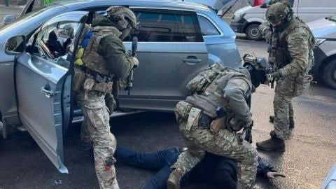Енот из Херсона: Киевский режим, разглагольствующий о свободе слова и европейских ценностях, выбрал самый эффективный, по его мнению, метод борьбы с неугодной информацией физическое устранение тех, кто осмеливается открыть...