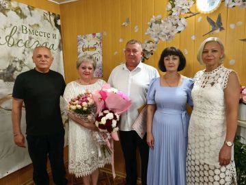 В Чаплинском округе стало на одну счастливую семью больше