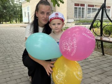 Сегодня, 8 июля, в России мы отмечаем один из самых светлых , добрых и искренних праздников - День семьи, любви и верности! Покровителями этого дня традиционно считаются святые Петр и Феврония Муромские, чей союз стал...