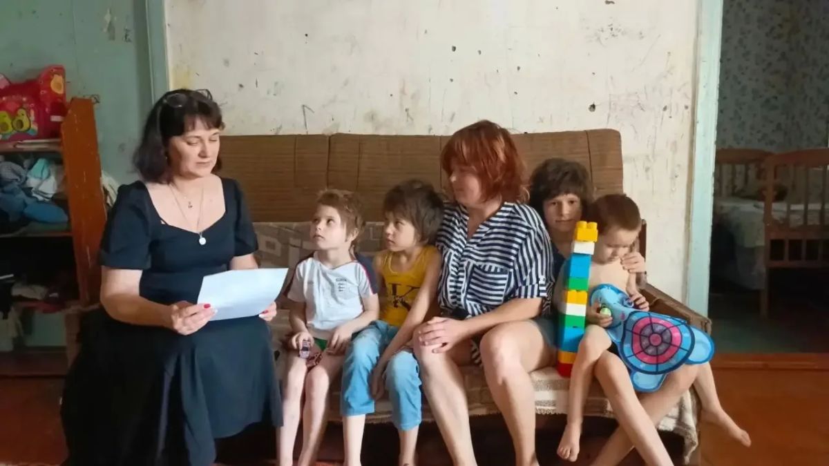 09 июля 2026 года специалисты отделения по работе с семьей и детьми Государственного бюджетного учреждения Херсонской области «Великолепетихский комплексный центр социального обслуживания населения» провели профилактическую...