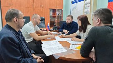 Павел Филипчук: Электроснабжение, топливо, водоснабжение, МФЦ, "Русский мир", дороги, оперативные вопросы