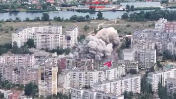 Владимир Разин: Прилёт ФАБ-3000 с УМПК по ПВД ВСУшников в Херсоне