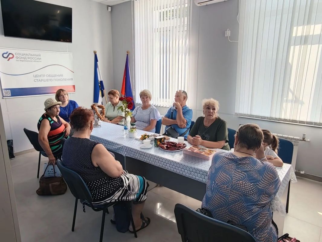 Рабочее взаимодействие: в Нижнесерогозском округе прошла встреча специалистов соцзащиты и Социального фонда