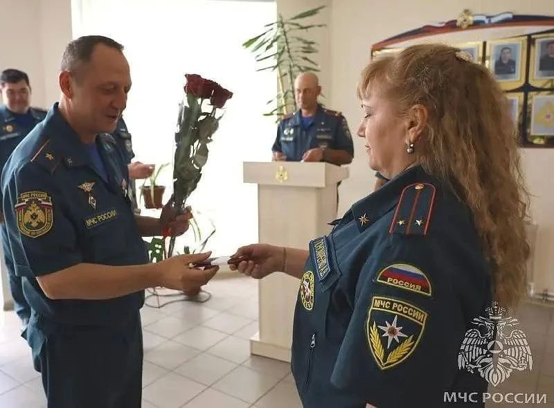 Сотрудникам МЧС Херсонской области присвоили очередные специальные звания в преддверии Дня государственного пожарного надзора