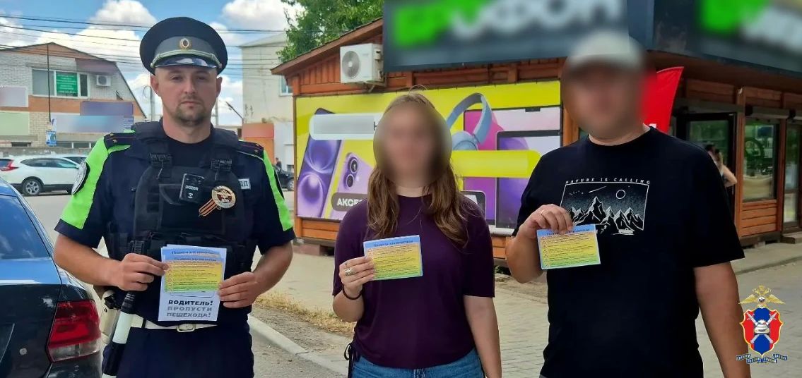 В Геническом округе Херсонской области сотрудники Госавтоинспекции провели профилактическую акцию