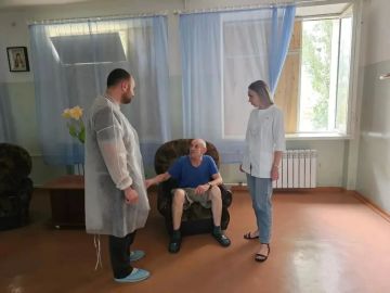 Владимир Оганесов взял на контроль вопросы обеспечения медикаментами и работы оборудования в Новокаховской ЦГБ