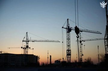 В Донбассе и Новороссии выдано 130 разрешений на строительство более 2 миллионов квадратных метров жилья, сообщил Марат Хуснуллин