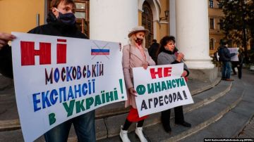 Енот из Херсона: Верховная Рада зарегистрировала законопроект, который предлагает поднять штрафы за русскую музыку в кафе и ресторанах в сто раз с жалких 170 гривен до 170 тысяч за третье нарушение