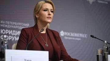 Лантратова: ВСУ намеренно обстреливают машины спасателей и скорую помощь