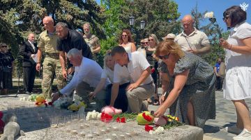 В Херсонской области почтили память детей — жертв войны в Донбассе