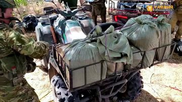 В День тыла Вооруженных сил России Министерство обороны показало кадры работы подразделений МТО ВДВ