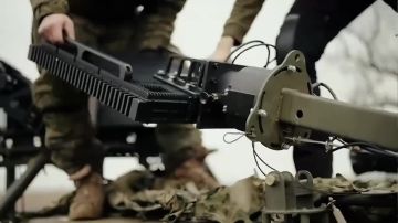 Российские военные стоят на страже Родины: пополни ряды защитников! Стань частью отряда "БАРС-Херсон"!