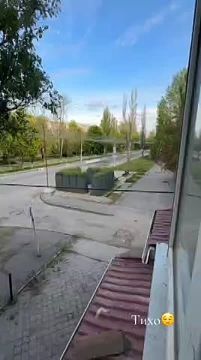Херсон, 02/08/2026. Ночью били прилеты артиллерии где-то в Днепровском районе, и , конечно, дроны/БПЛА били технику