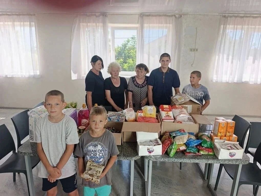 Сальдо: жителям Голопристанского округа продолжают доставлять продукты и гуманитарную помощь