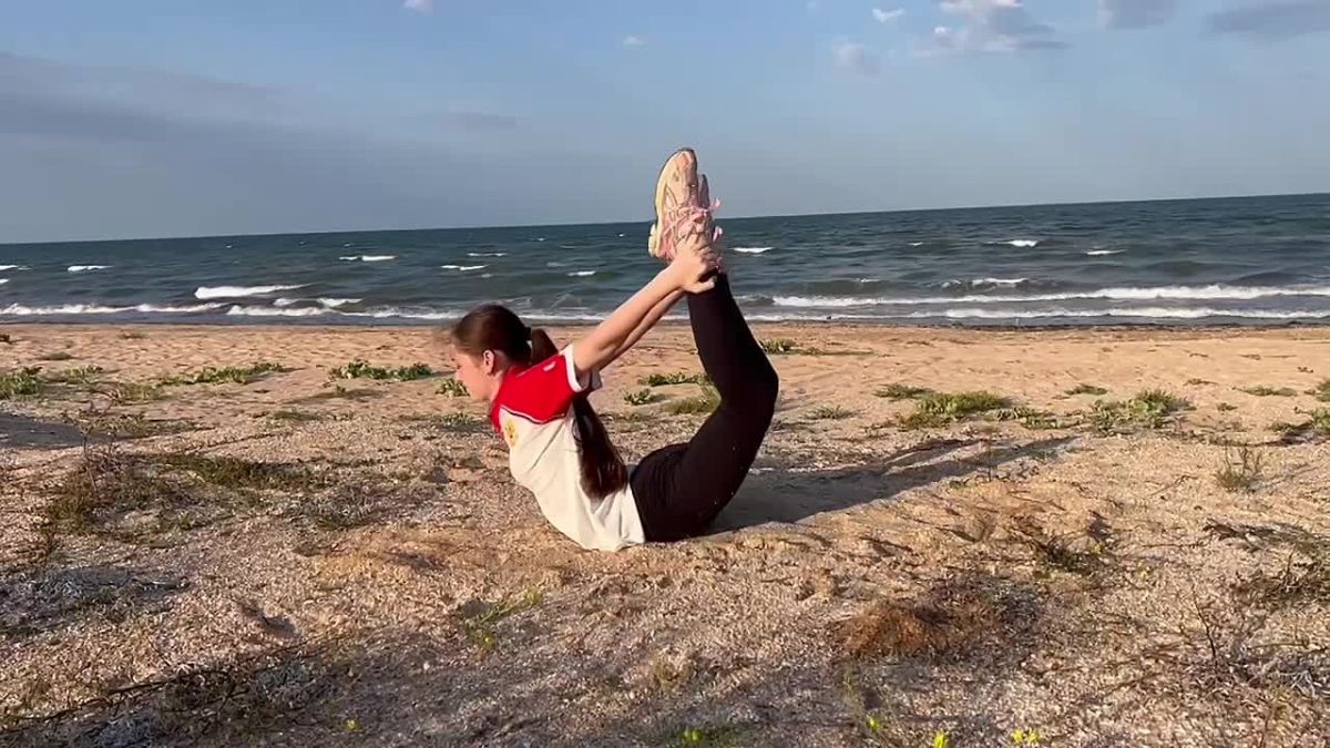 Продолжаем наш спортивный марафон! Третий день — ещё больше движения, ещё больше драйва! Включайтесь, повторяйте и получайте удовольствие!