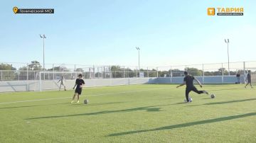 Новый физкультурно-оздоровительный комплекс открыли в Геническом округе, сообщила "Таврии" Елена Кириллова