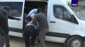 Взорвать российских военных бомбой, замаскированной под пауэрбанк, планировал мужчина в Херсонской области по заданию Киева