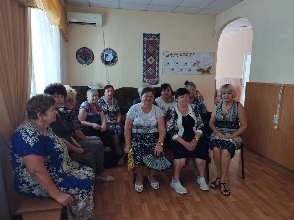 «Активное долголетие»: в Чаплинке встретились с пожилыми жителям округа
