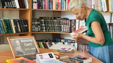 225 лет Вальтеру Скотту: книжные выставки в Геническом округе