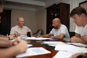 Губернатор Сальдо обсудил защиту энергосетей Херсонщины от ударов дронов ВСУ