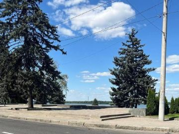 Бандеровцы снесли памятник легендарному «отцу» ВДВ Василию Маргелову