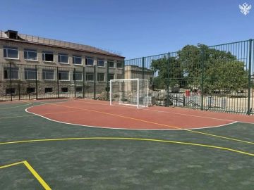 В Догмаровской школе построили универсальную спортивную площадку