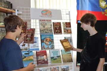 Херсонская областная библиотека присоединилась к акции "Единство народов — богатство России"