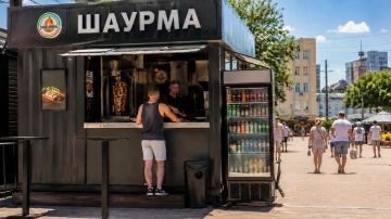 Роспотребнадзор Херсонской области назвал опасные в жару продукты