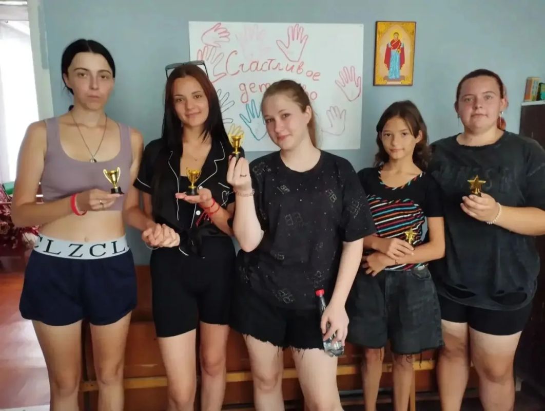 В Благодатненском сельском клубе прошла зажигательная программа «Угадай мелодию»!