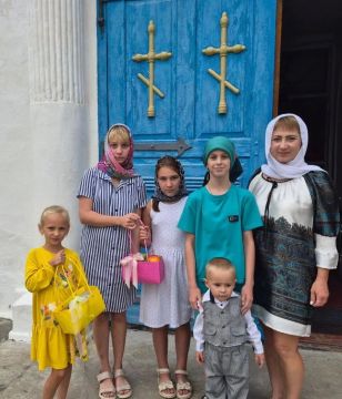 В Приморской сельской библиотеке встретили Яблочный Спас: свет, добро и общая радость