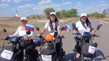 Кто не знает, что скоро выборы? Мы едем к вам!
