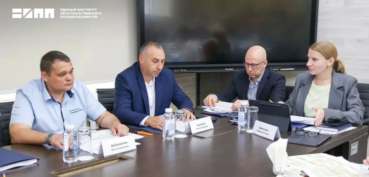 В Верхнем Рогачике построят хлебозавод, молочное производство и реконструируют комбикормовый завод
